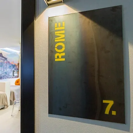 Fly Rooms Madrid Airport-3